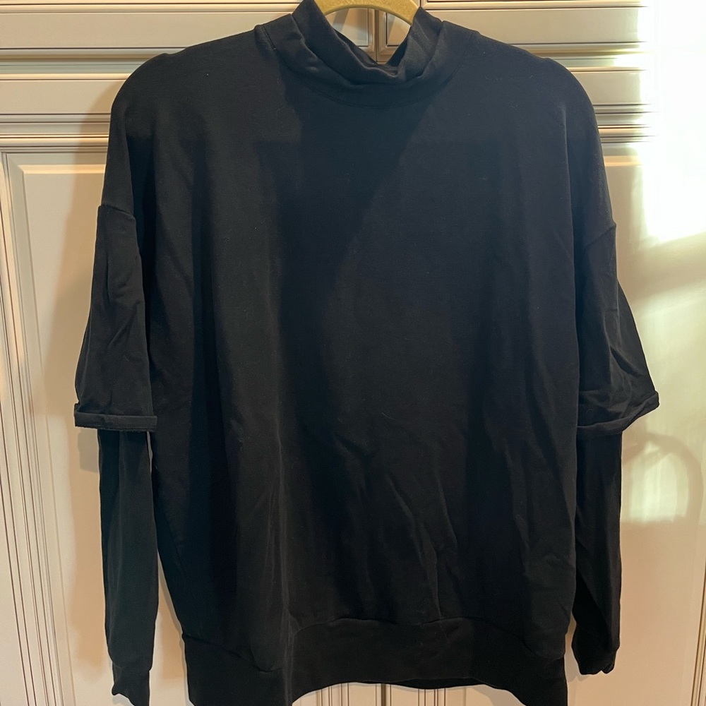 ALO YOGA SWEATSHIRT - SIZE SMALL